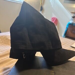Vera Wang Boots Size 10